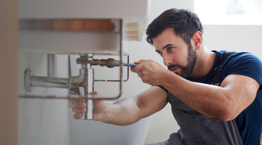 Water heater thermostat replacement in Boston, IN
